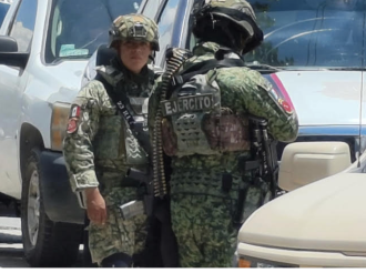 Peligrosos Mañosos Con Uniforme